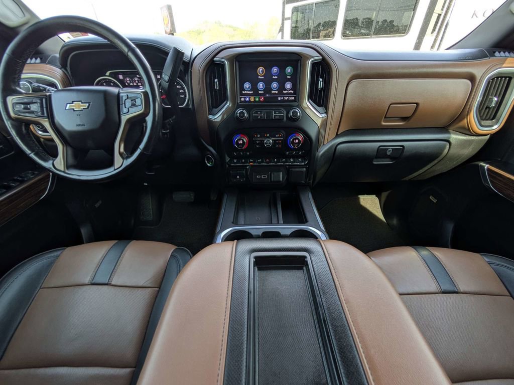Used 2021 Chevrolet Silverado 2500 High Country w/ Z71 Off-Road Package image 15