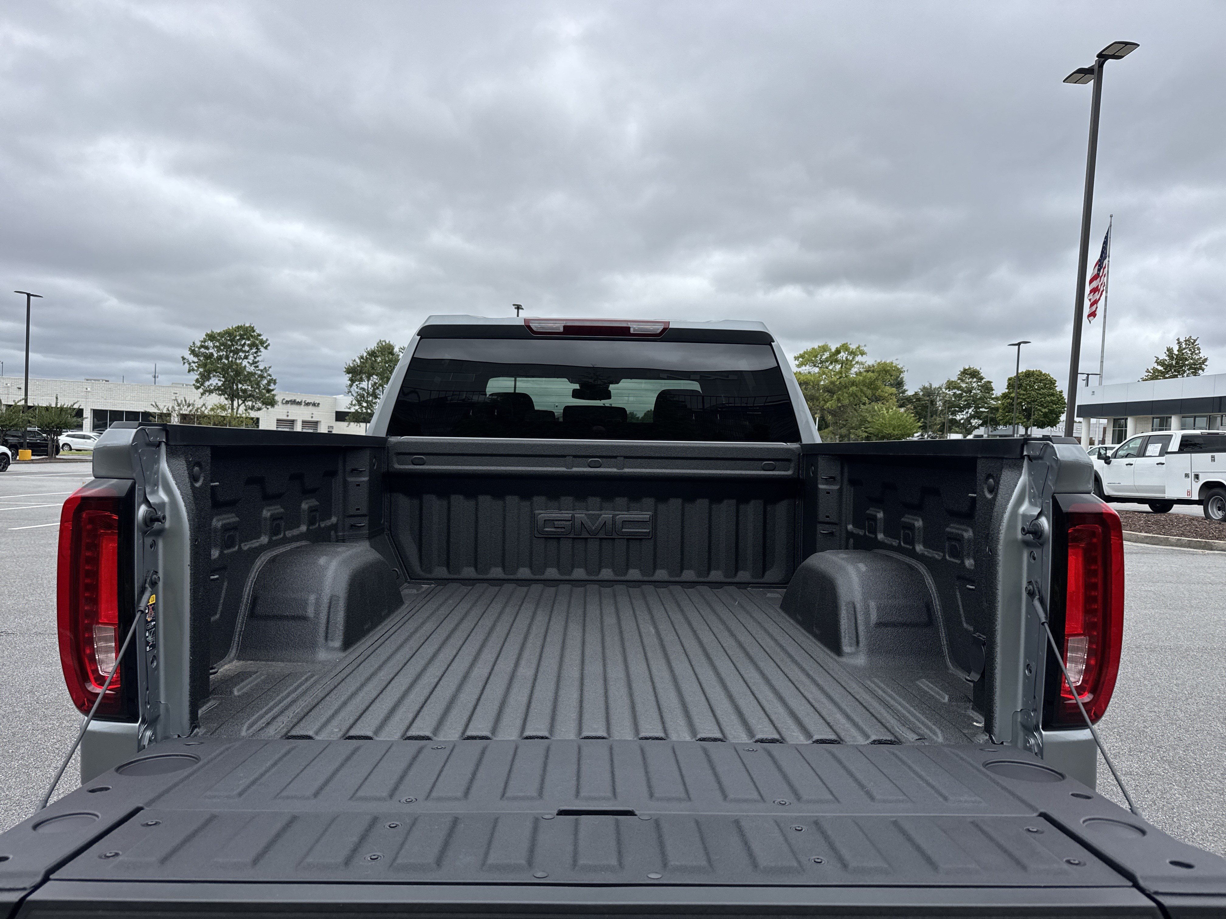 New 2026 GMC Sierra 1500 SLT AWD/4WD image 34