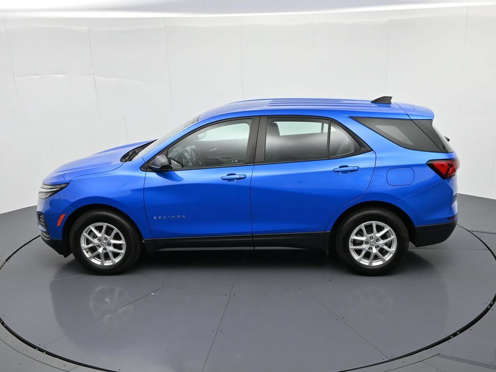 Used 2024 Chevrolet Equinox LS w/ LPO, Floor Liner Package FWD image 17
