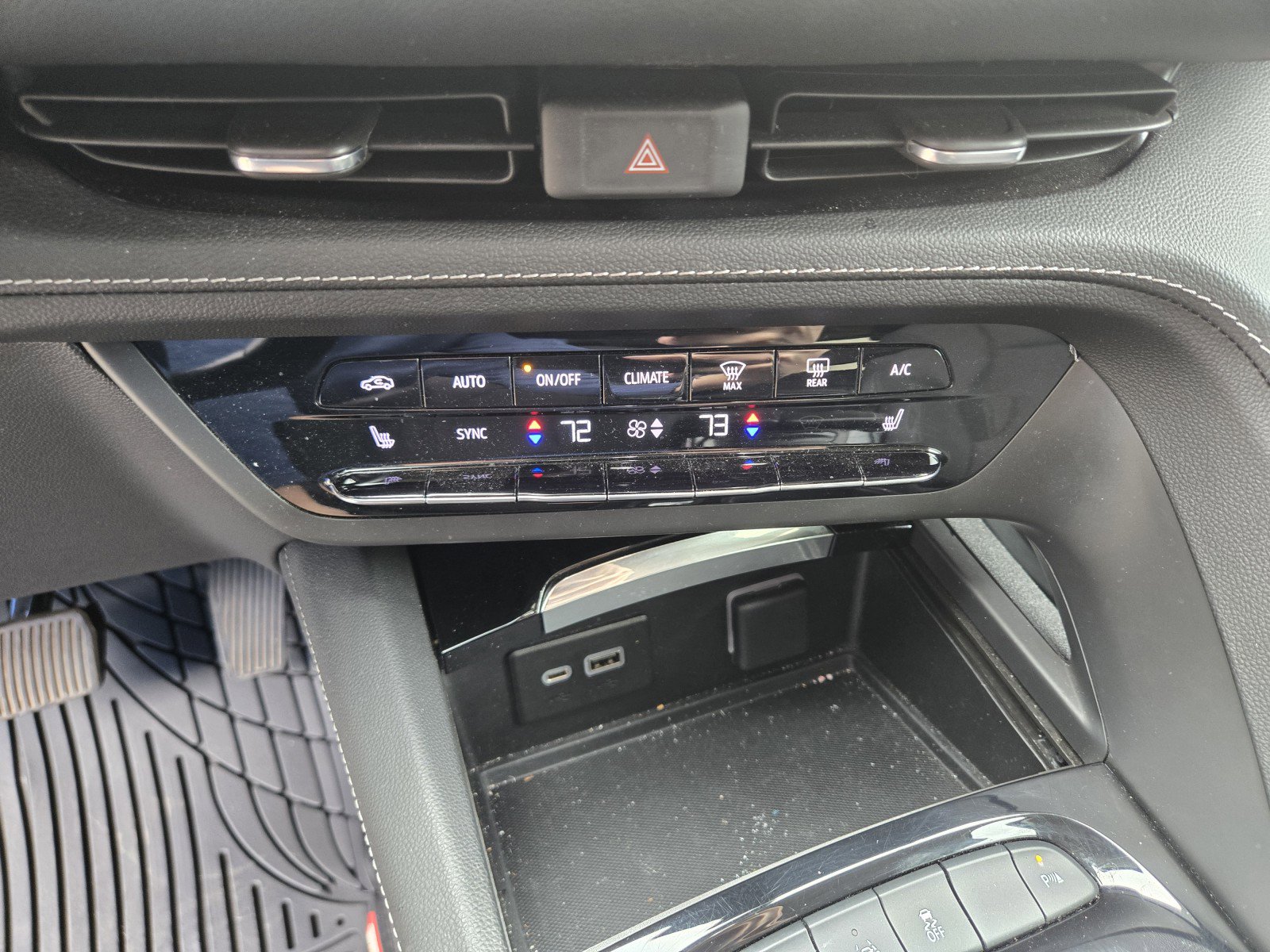 Used 2023 Buick Envision Preferred AWD/4WD image 12