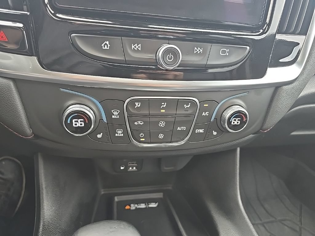 Used 2023 Chevrolet Traverse RS w/ LPO, Floor Liner Package AWD/4WD image 24