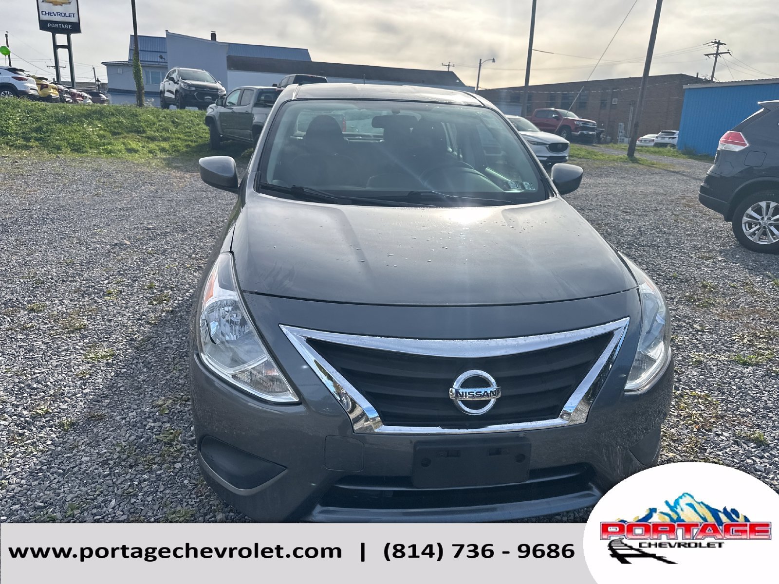 Used 2019 Nissan Versa SV FWD image 9