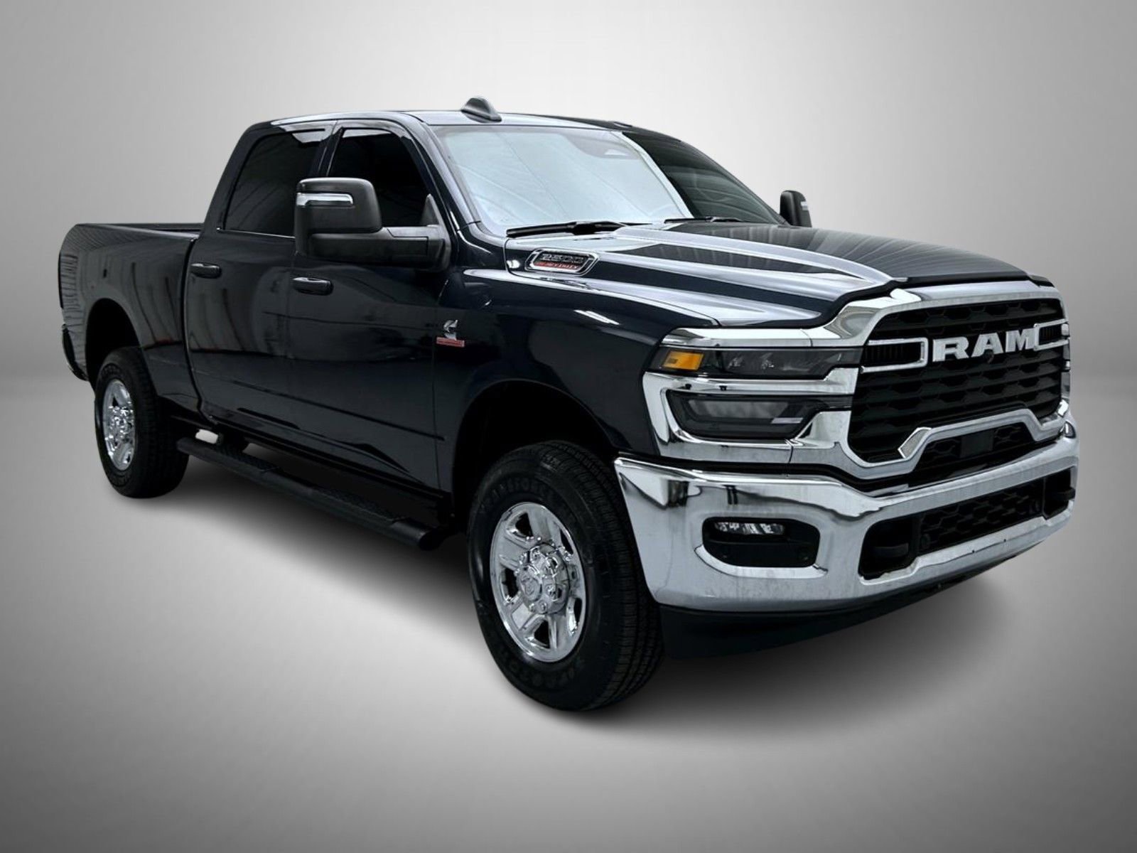 Used 2025 RAM 2500 Tradesman AWD/4WD image 3