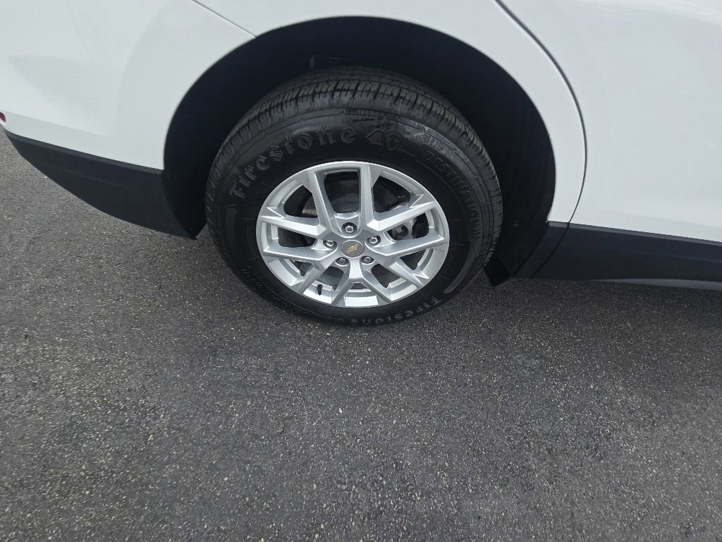 Used 2024 Chevrolet Equinox LS FWD image 9