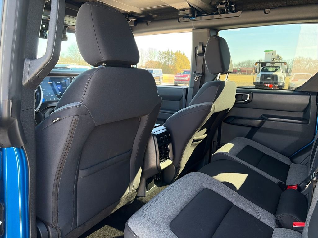 Used 2025 Ford Bronco Big Bend AWD/4WD image 32