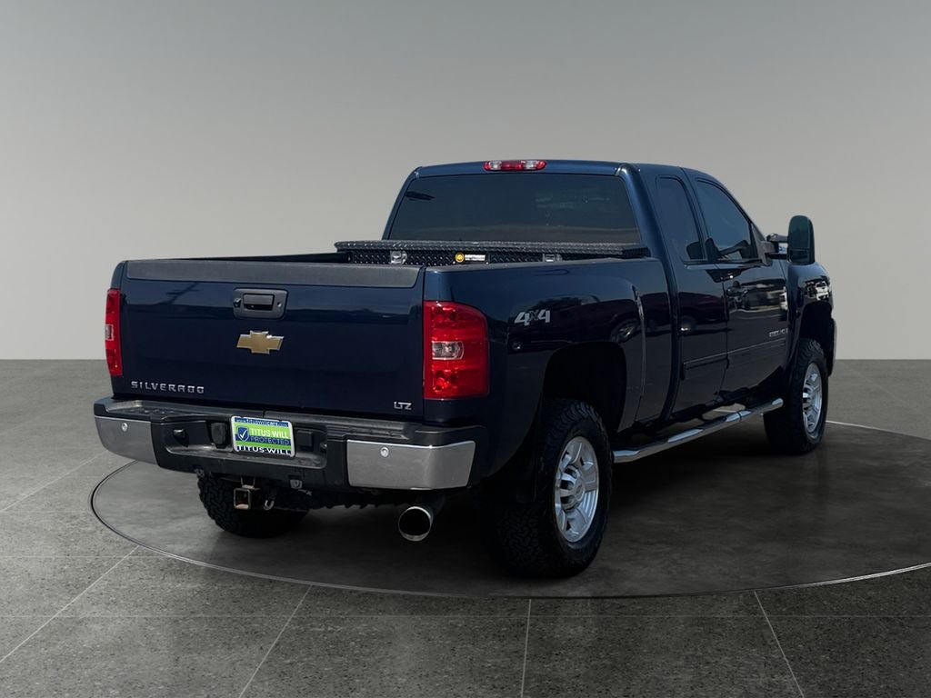 Used 2009 Chevrolet Silverado 2500 LTZ w/ Safety Package AWD/4WD image 9