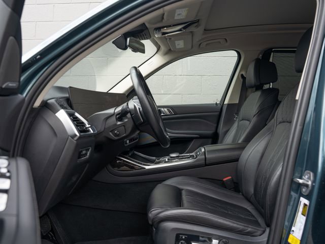 Used 2023 BMW X7 xDrive40i w/ Premium Package AWD/4WD image 17
