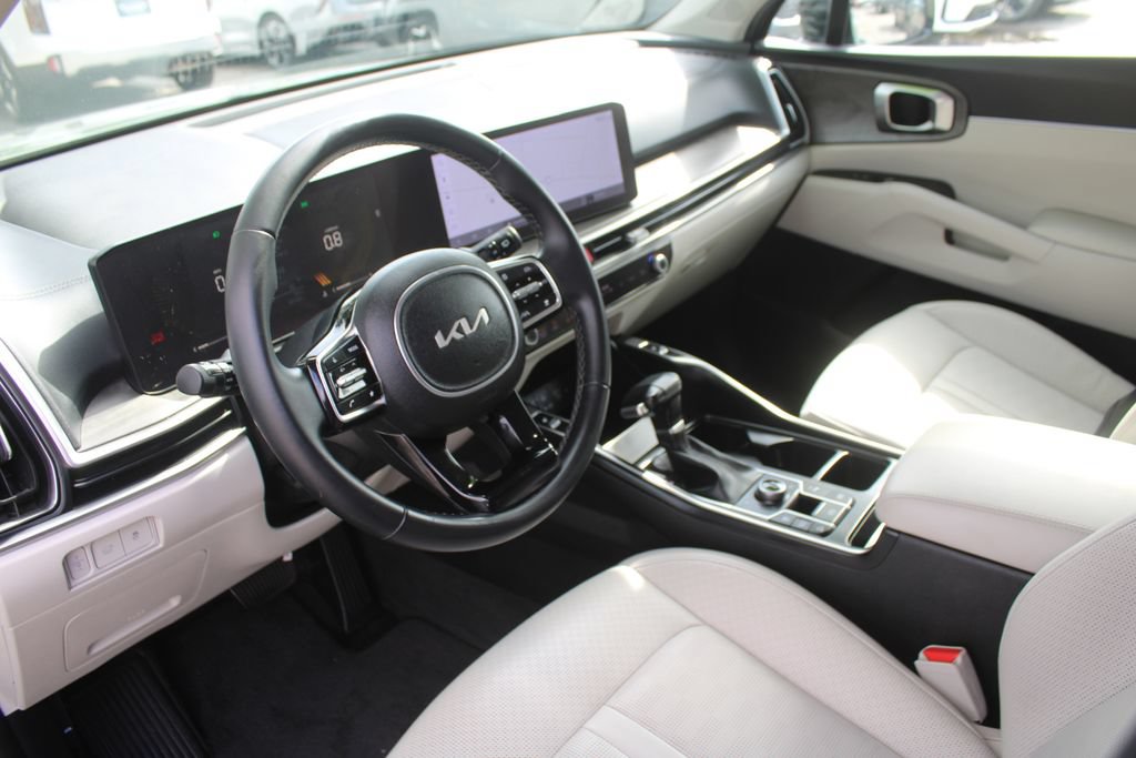 Certified 2024 Kia Sorento X-Line EX AWD/4WD image 23
