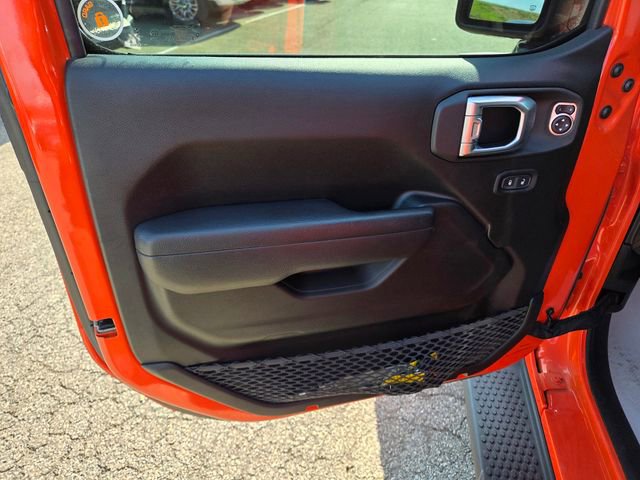 Used 2023 Jeep Wrangler Unlimited Rubicon image 10