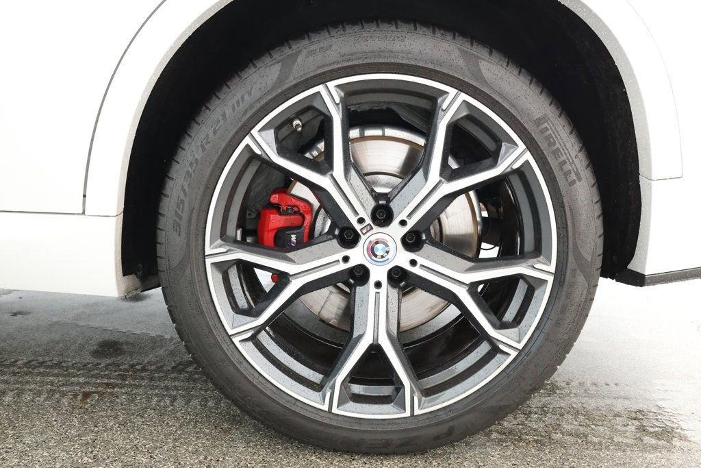 Used 2022 BMW X5 M50i w/ Executive Package image 7