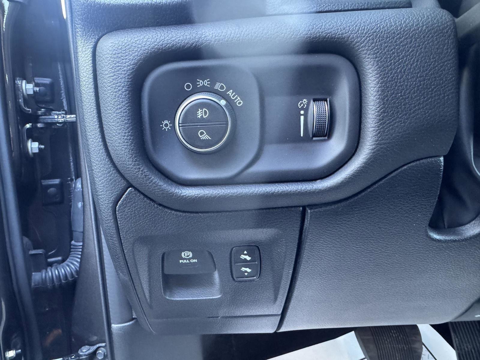 Used 2024 RAM 1500 Big Horn image 11