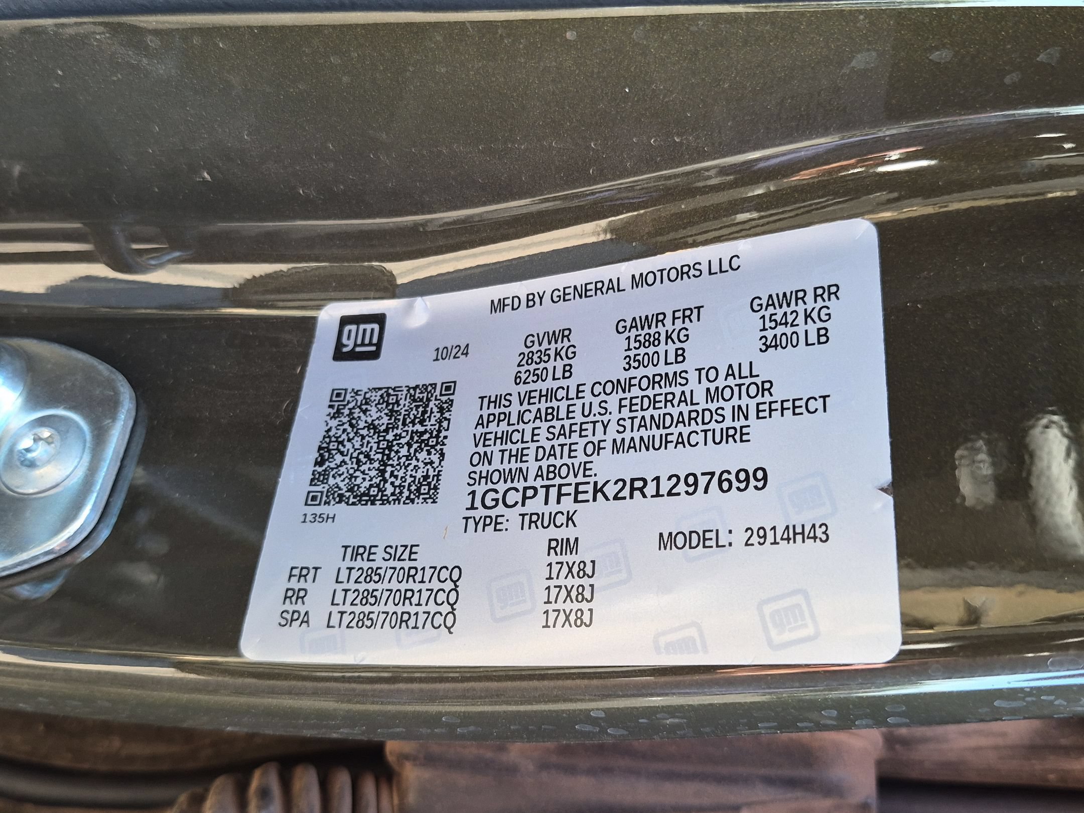 Used 2024 Chevrolet Colorado ZR2 w/ Technology Package AWD/4WD image 27