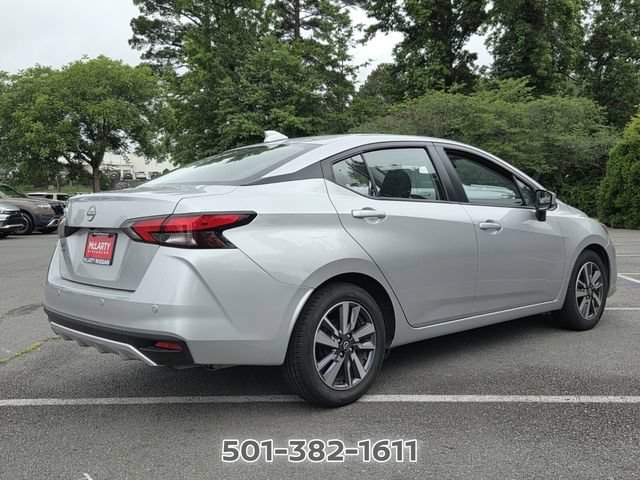 Used 2025 Nissan Versa SV FWD image 5