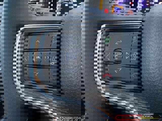 Used 2024 Jeep Wagoneer L Series II w/ Flexible Seating Group image 17