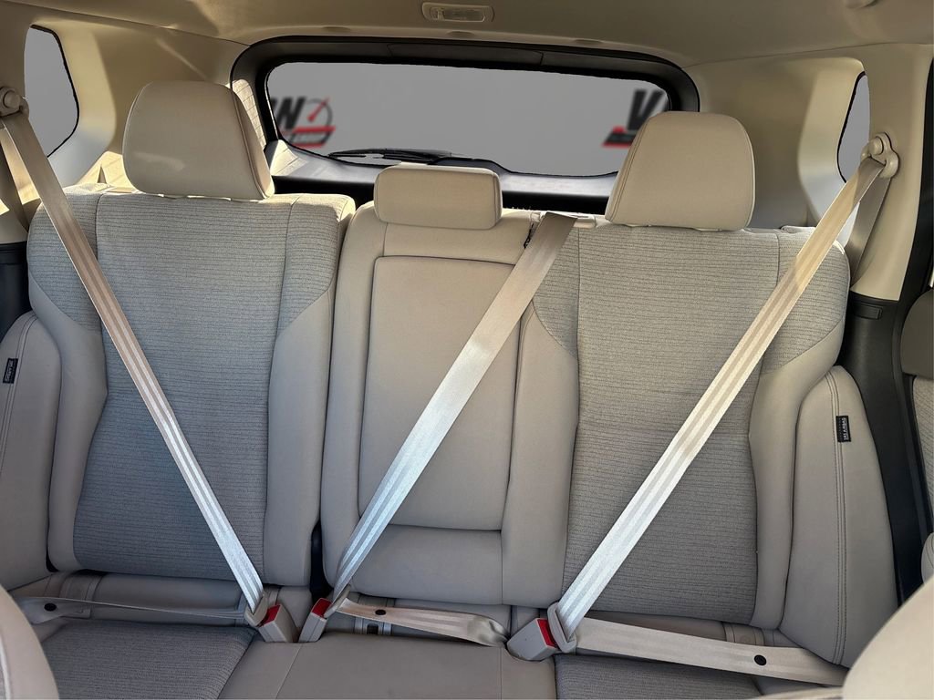 Used 2023 Nissan Rogue SV image 18