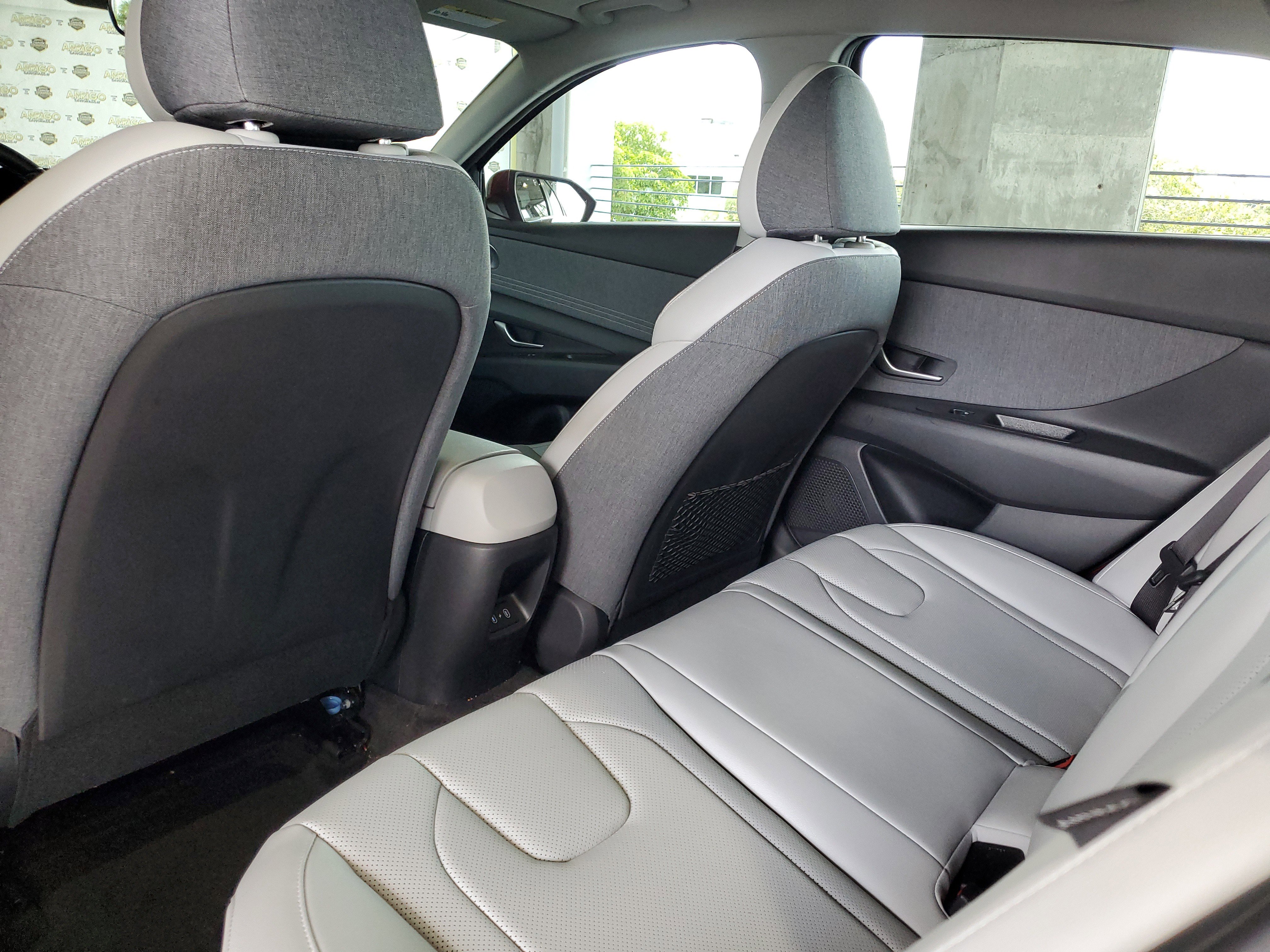 Used 2025 Hyundai Elantra Limited FWD image 10