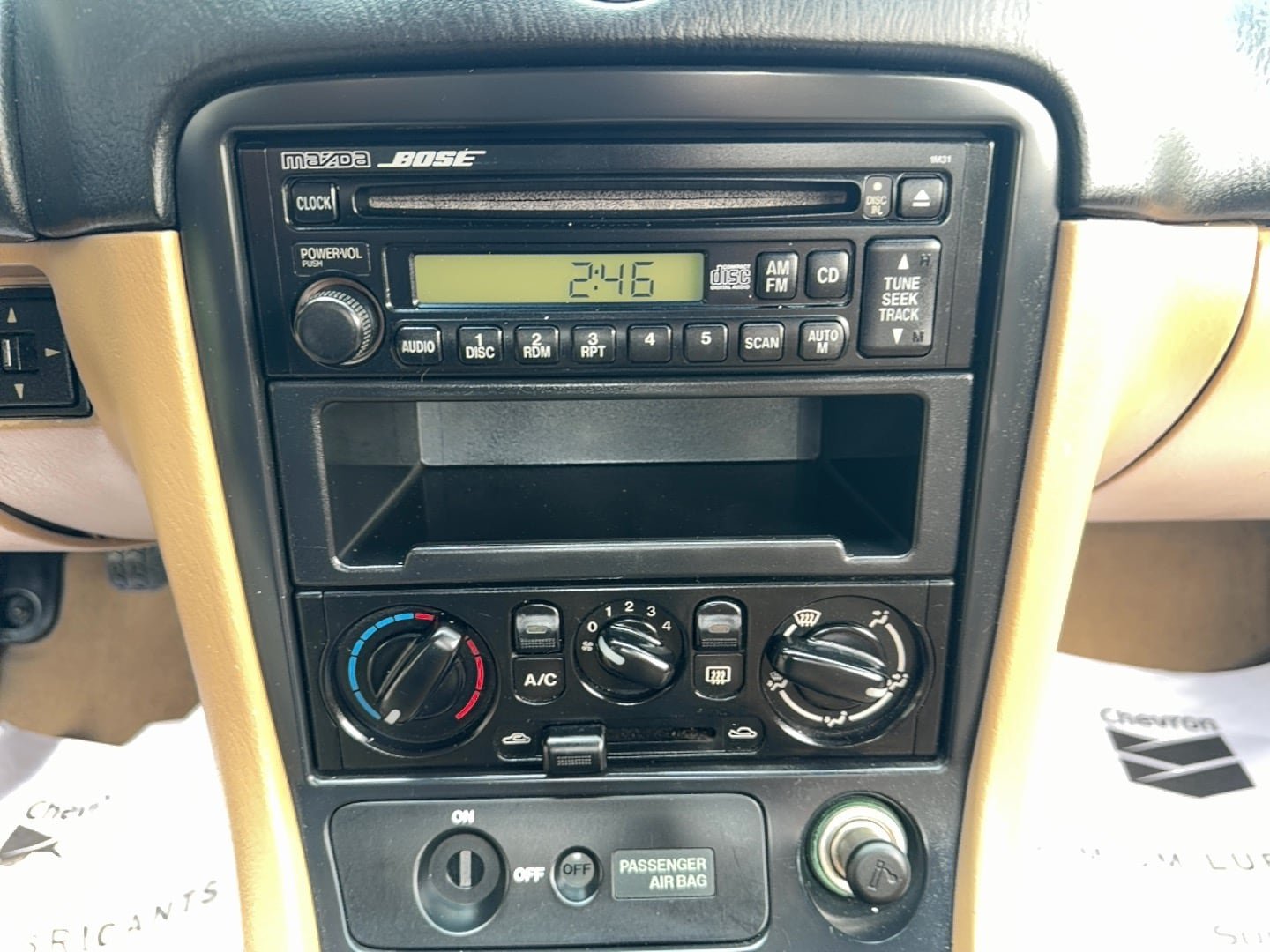 Used 2000 MAZDA MX-5 Miata LS RWD image 9