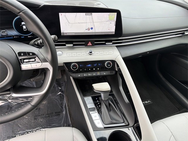 Certified 2022 Hyundai Elantra Limited image 27