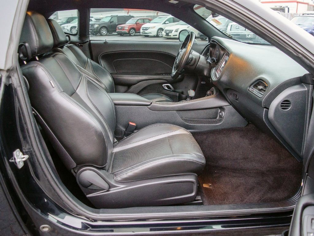 Used 2018 Dodge Challenger R/T Plus image 28