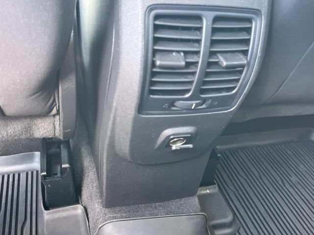 Used 2018 Ford Escape SE w/ SE Sync 3 Package FWD image 16