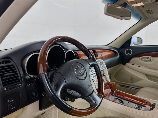 Used 2008 Lexus SC 430 Convertible image 9
