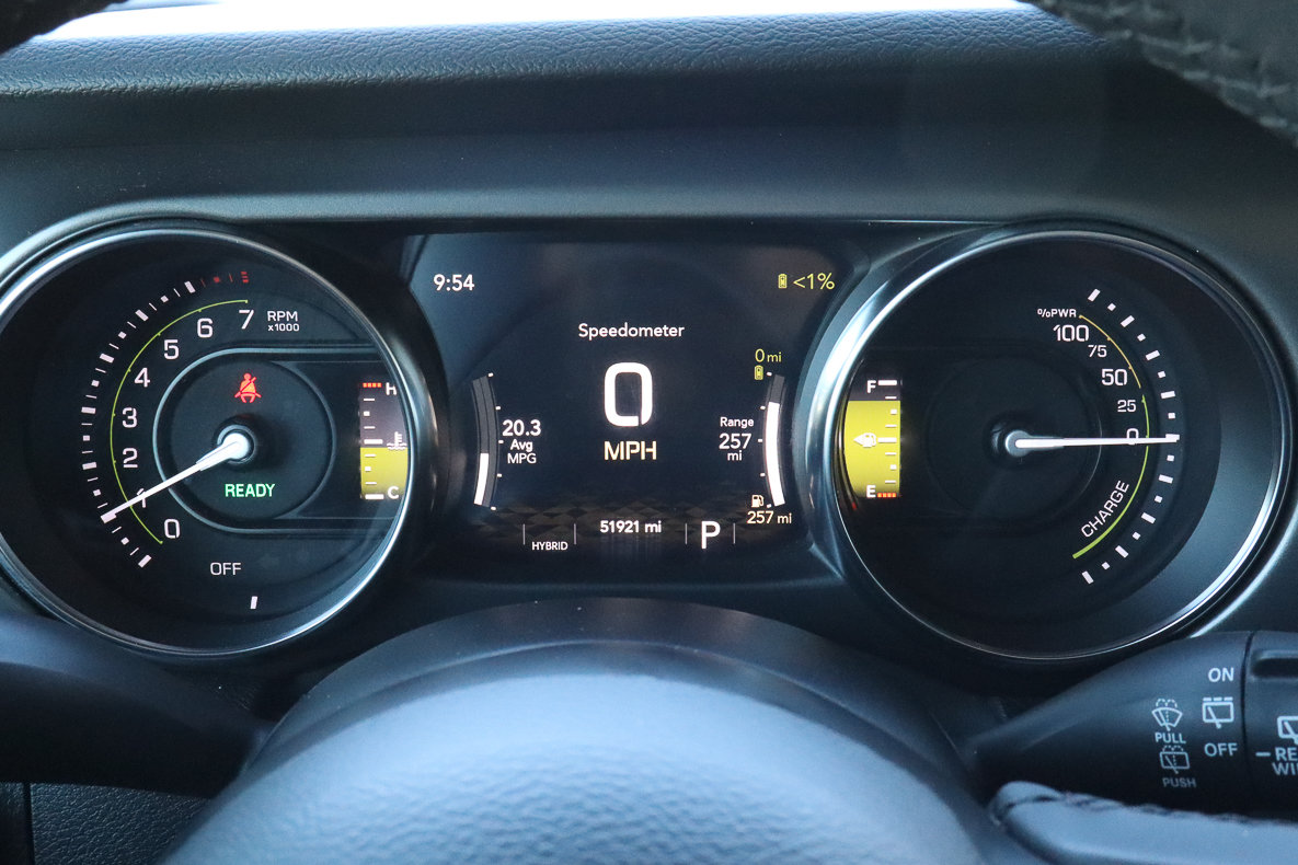 Used 2023 Jeep Wrangler Unlimited AWD/4WD image 33