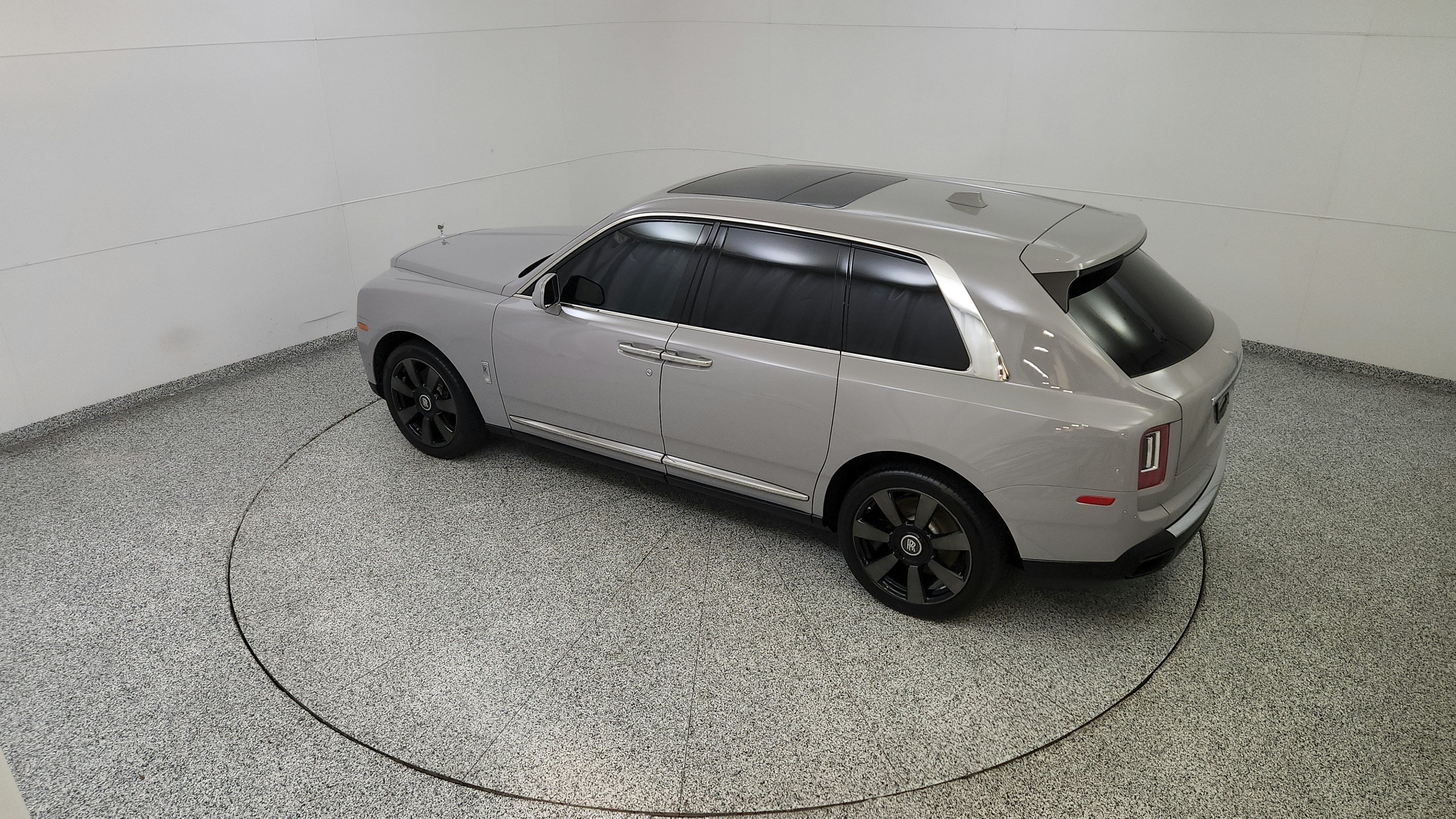 Used 2021 Rolls-Royce Cullinan AWD/4WD image 15