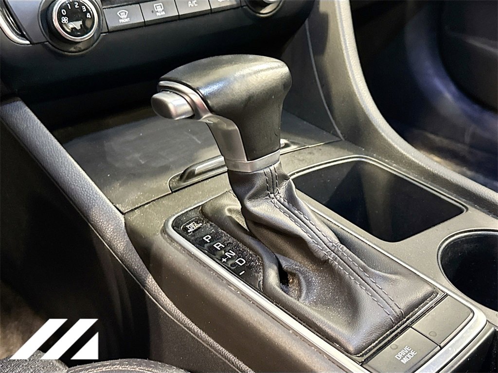 Used 2018 Kia Optima S w/ Panoramic Sunroof Package image 17