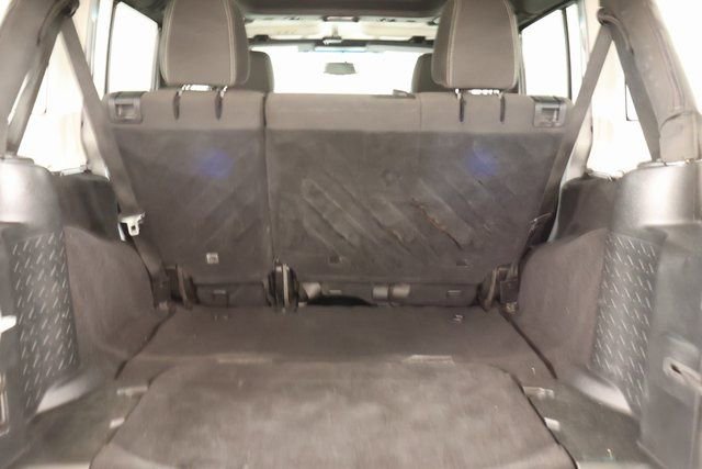 Used 2018 Jeep Wrangler Unlimited Sahara image 25
