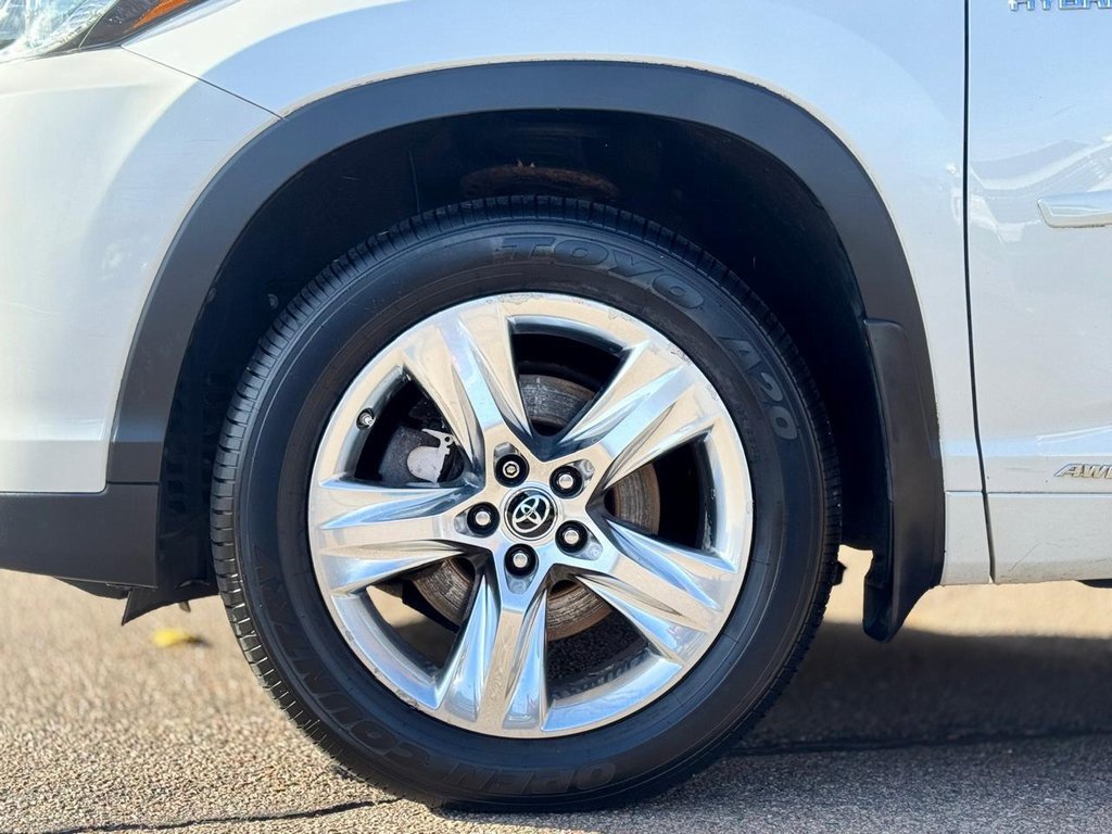 Used 2018 Toyota Highlander Limited image 11