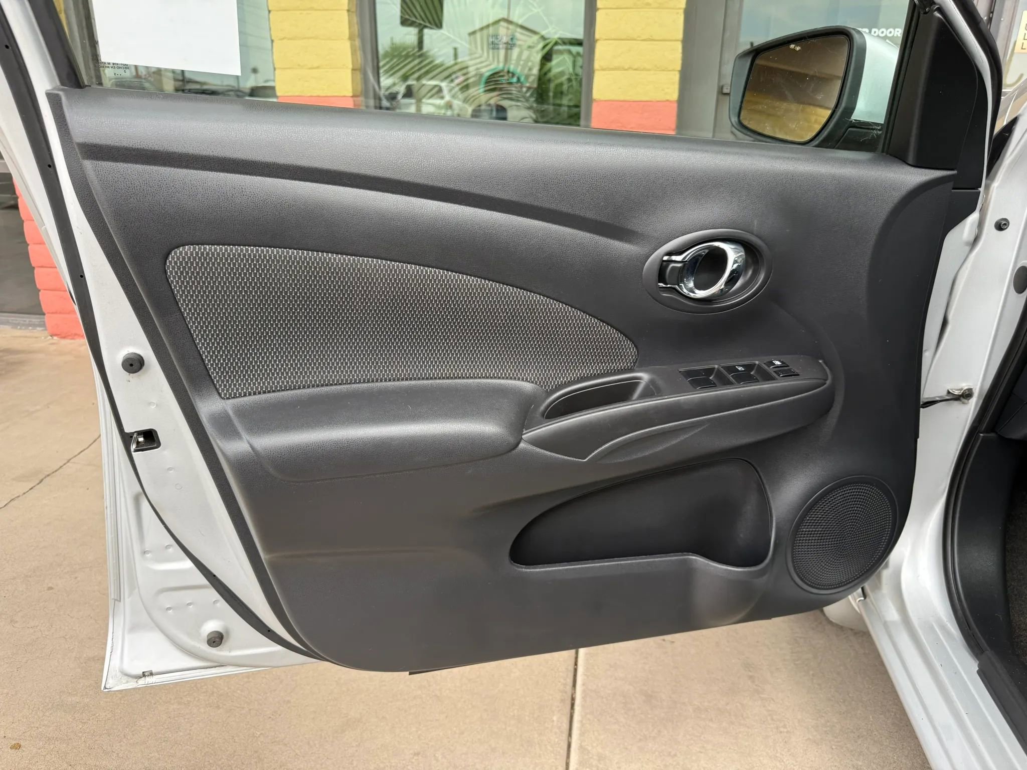 Used 2015 Nissan Versa SV image 18