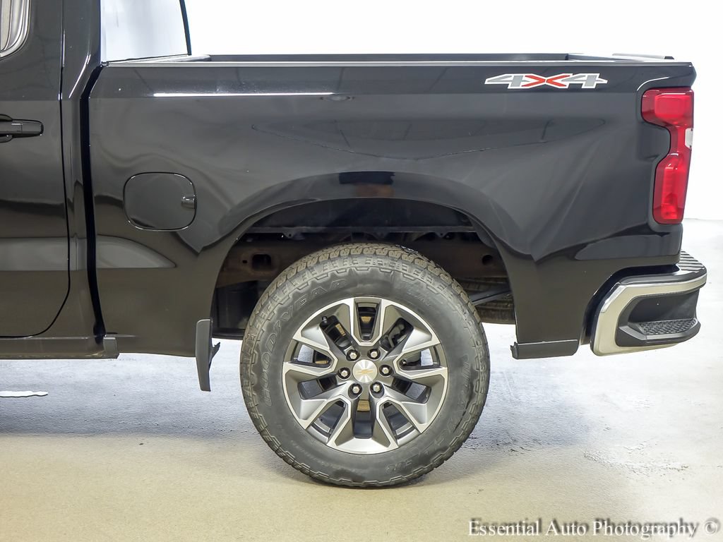 Used 2024 Chevrolet Silverado 1500 LT AWD/4WD image 9