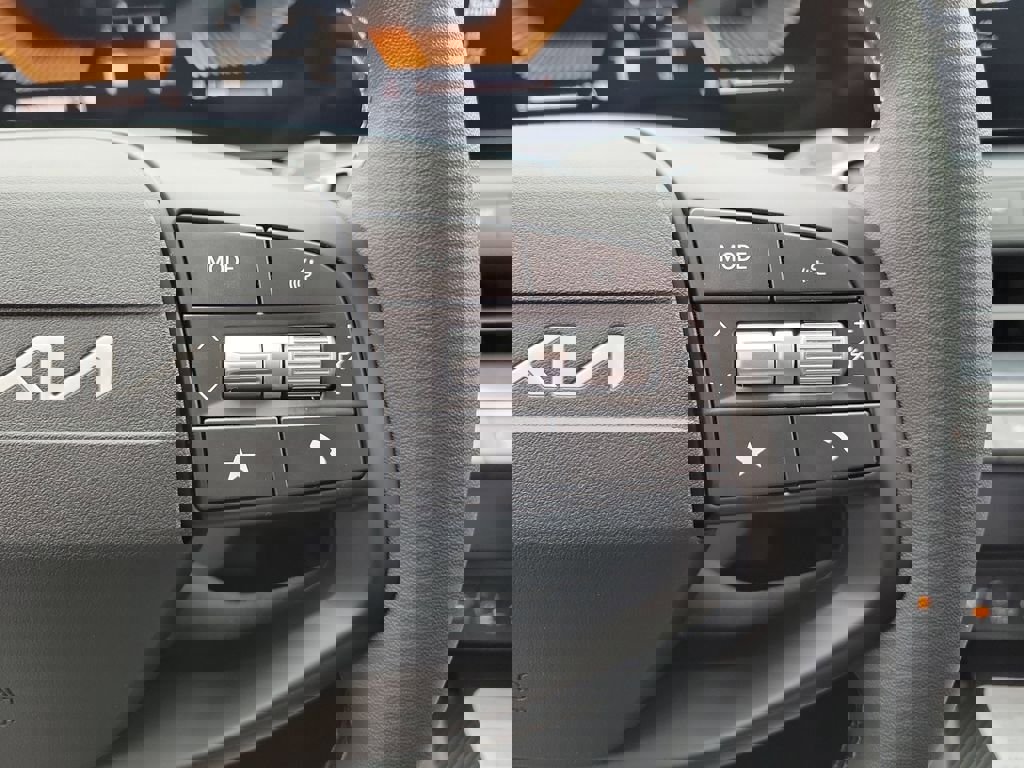 New 2026 Kia K4 EX image 26