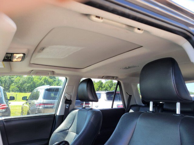 Used 2015 Toyota 4Runner Limited AWD/4WD image 24