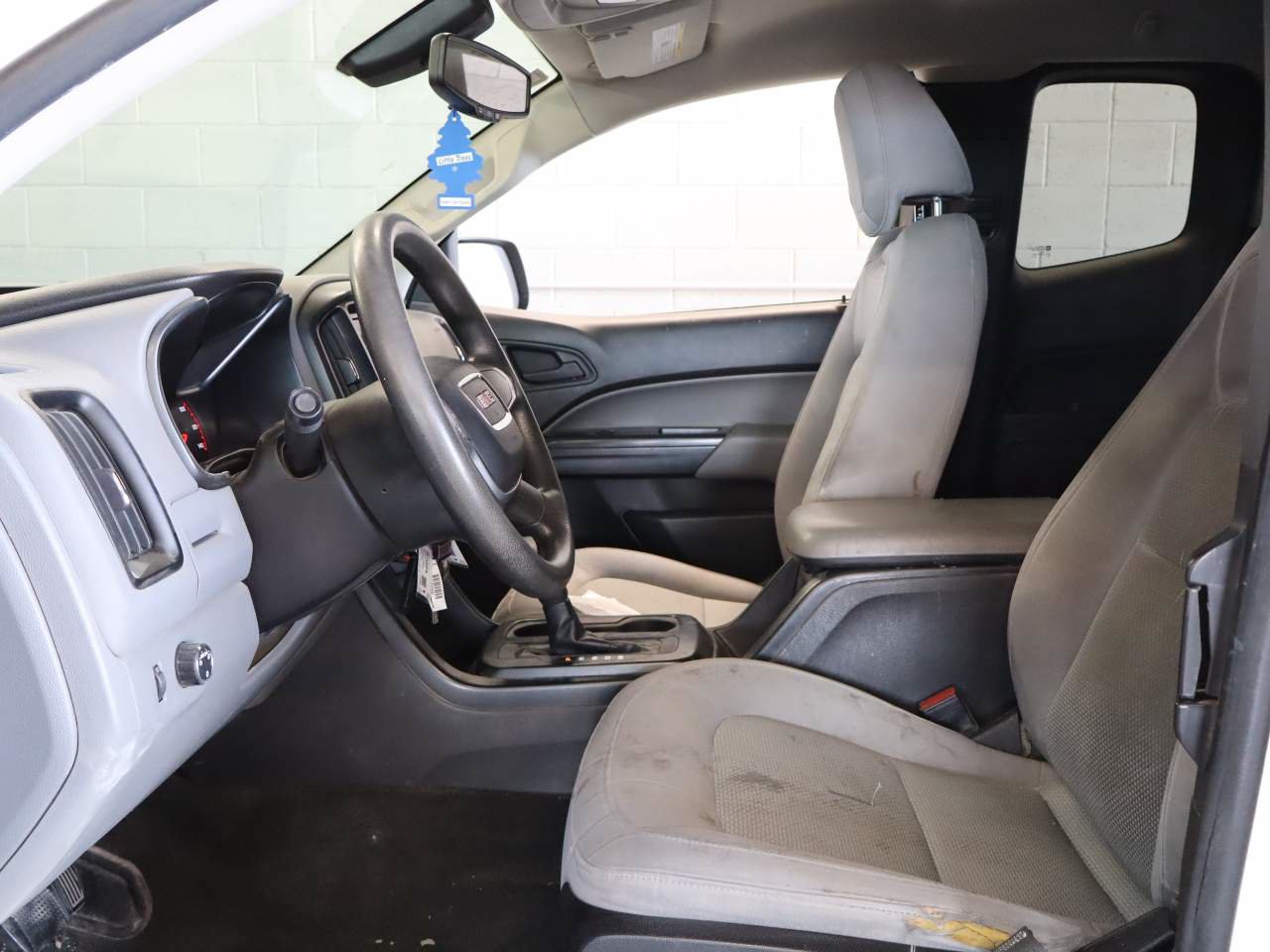 Used 2016 GMC Canyon W/T w/ Convenience Package RWD image 4