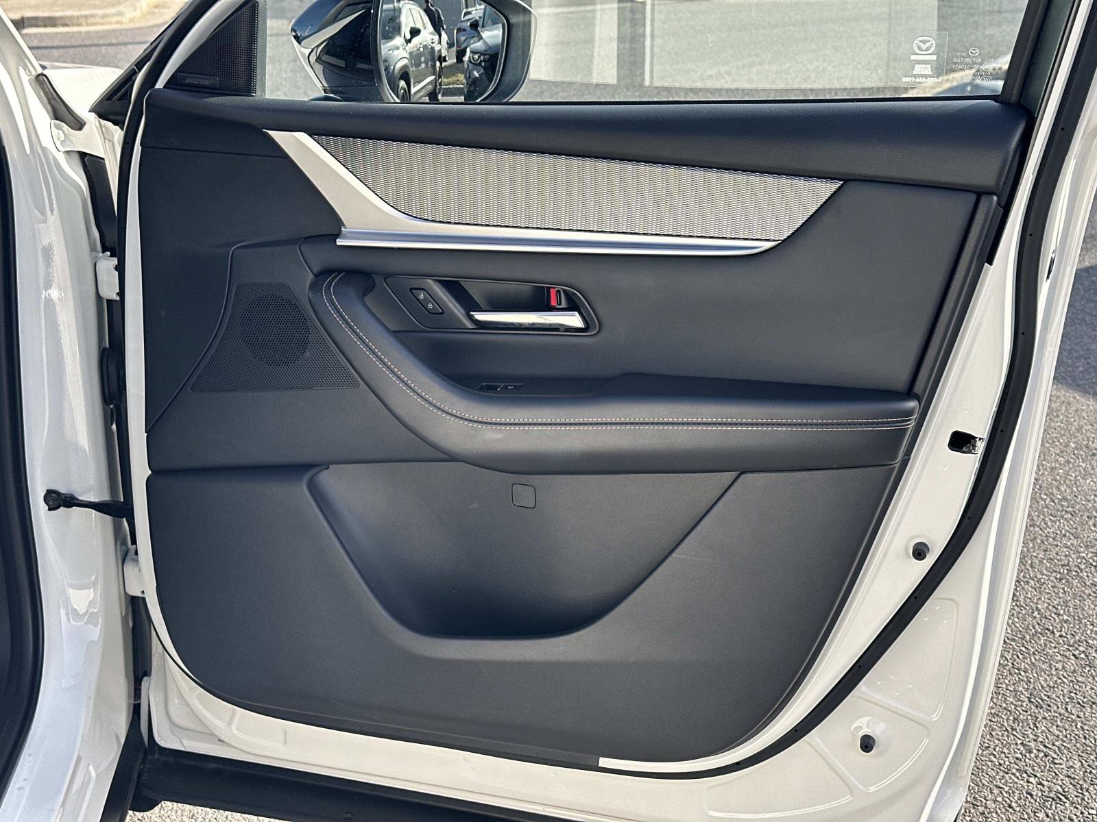 Used 2025 MAZDA CX-70 3.3 Turbo S w/ Premium Package image 12