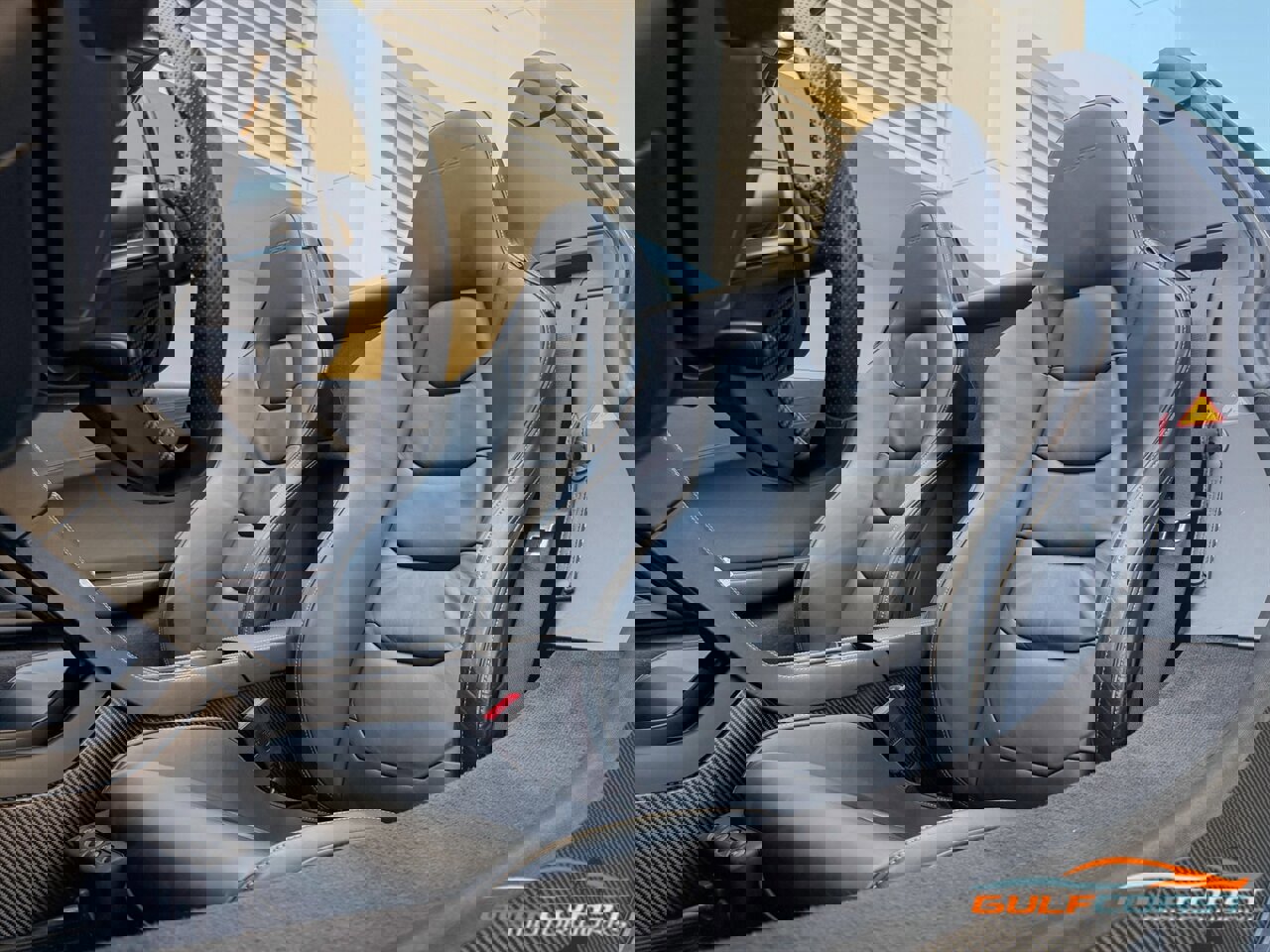 Used 2016 McLaren 675LT image 23