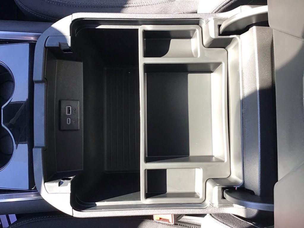 New 2026 Chevrolet Suburban LS image 47