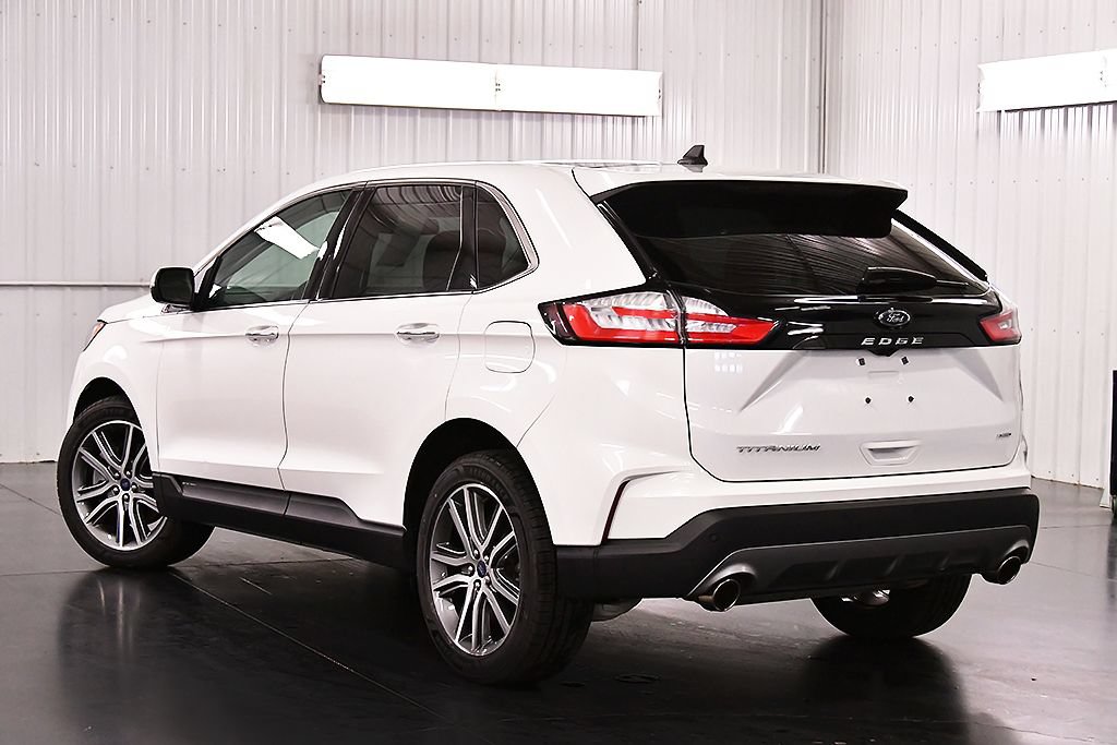 Used 2022 Ford Edge Titanium AWD/4WD image 5