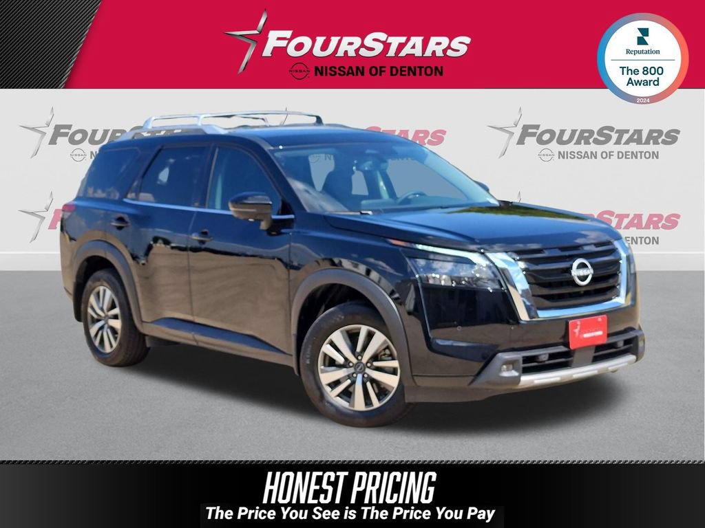 Used 2025 Nissan Pathfinder SL FWD image 1