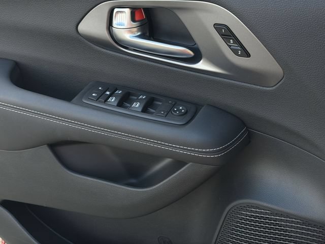 New 2026 Chrysler Pacifica Select FWD image 27