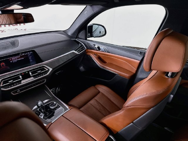 Used 2022 BMW X5 xDrive40i w/ M Sport Package AWD/4WD image 24
