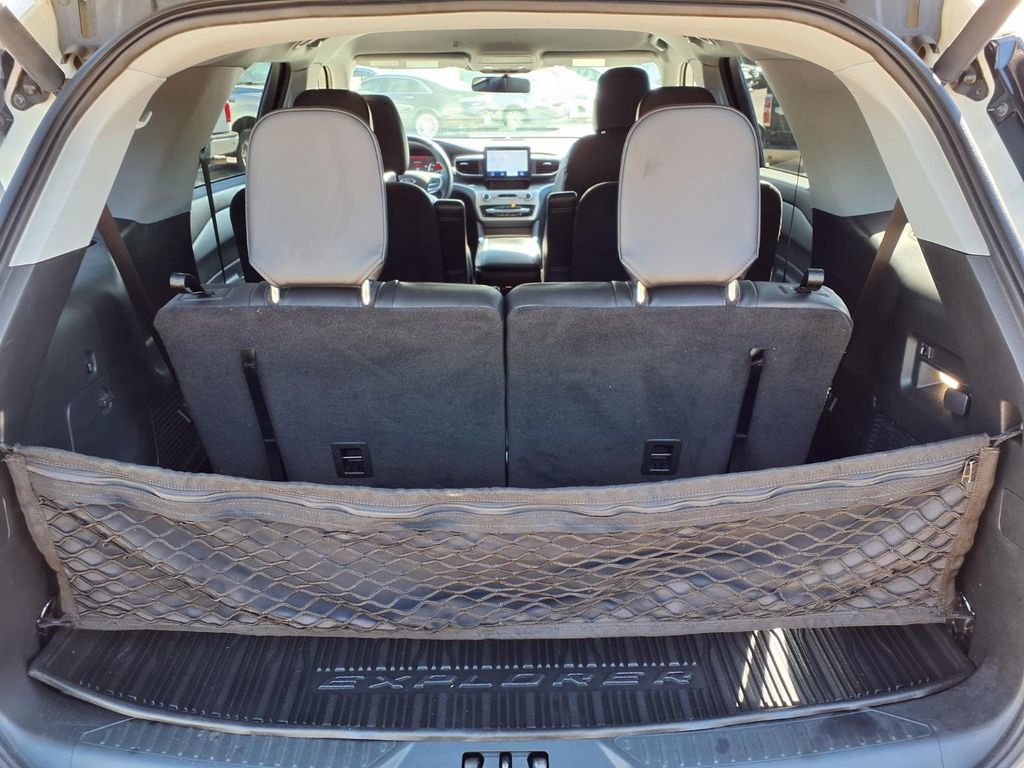 Used 2022 Ford Explorer XLT w/ Equipment Group 202A AWD/4WD image 36