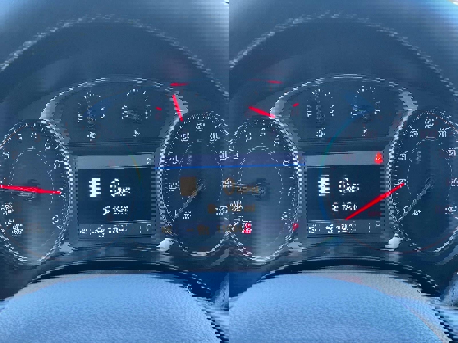 Used 2024 GMC Terrain SLT w/ Infotainment Package II image 9