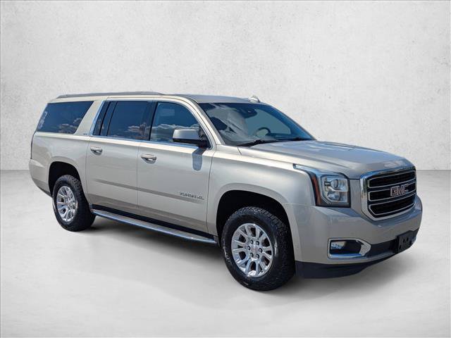 Used 2017 GMC Yukon XL SLT AWD/4WD image 3