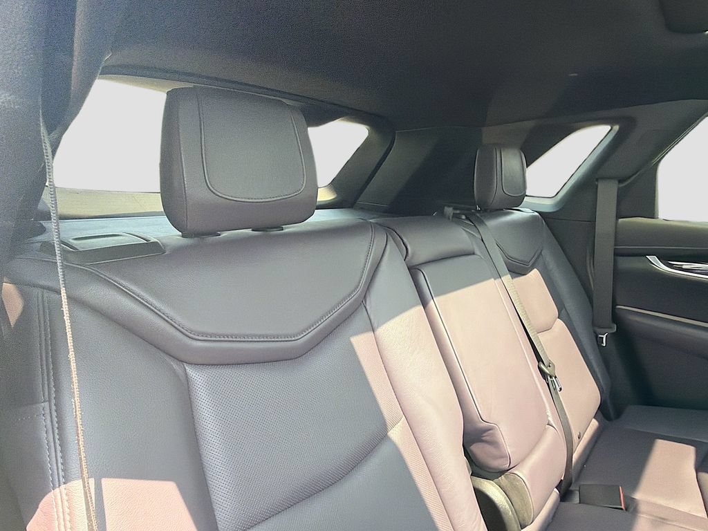 Used 2017 Cadillac XT5 Luxury w/ Driver Awareness Package FWD image 30