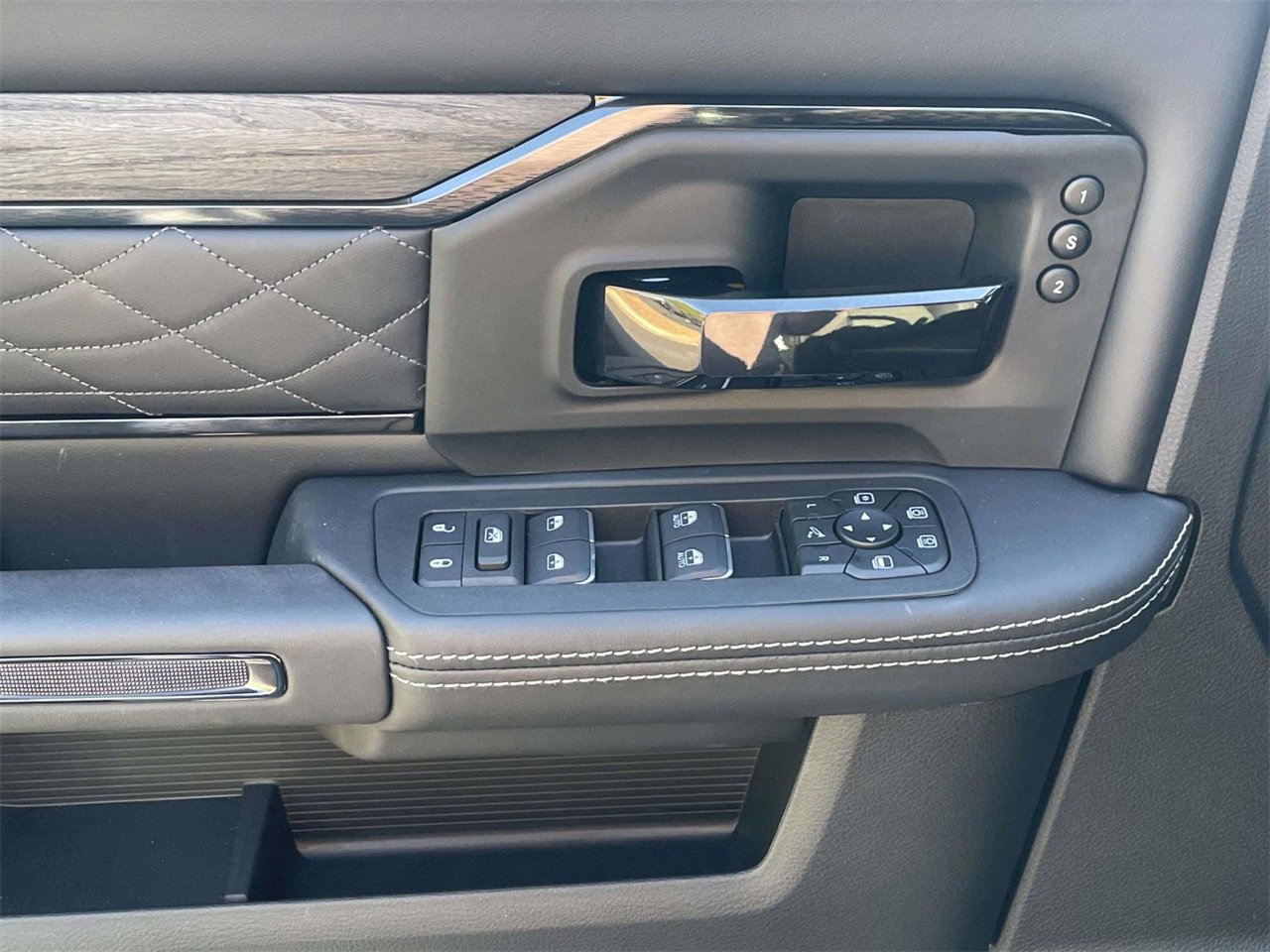 New 2026 RAM 3500 Limited image 19