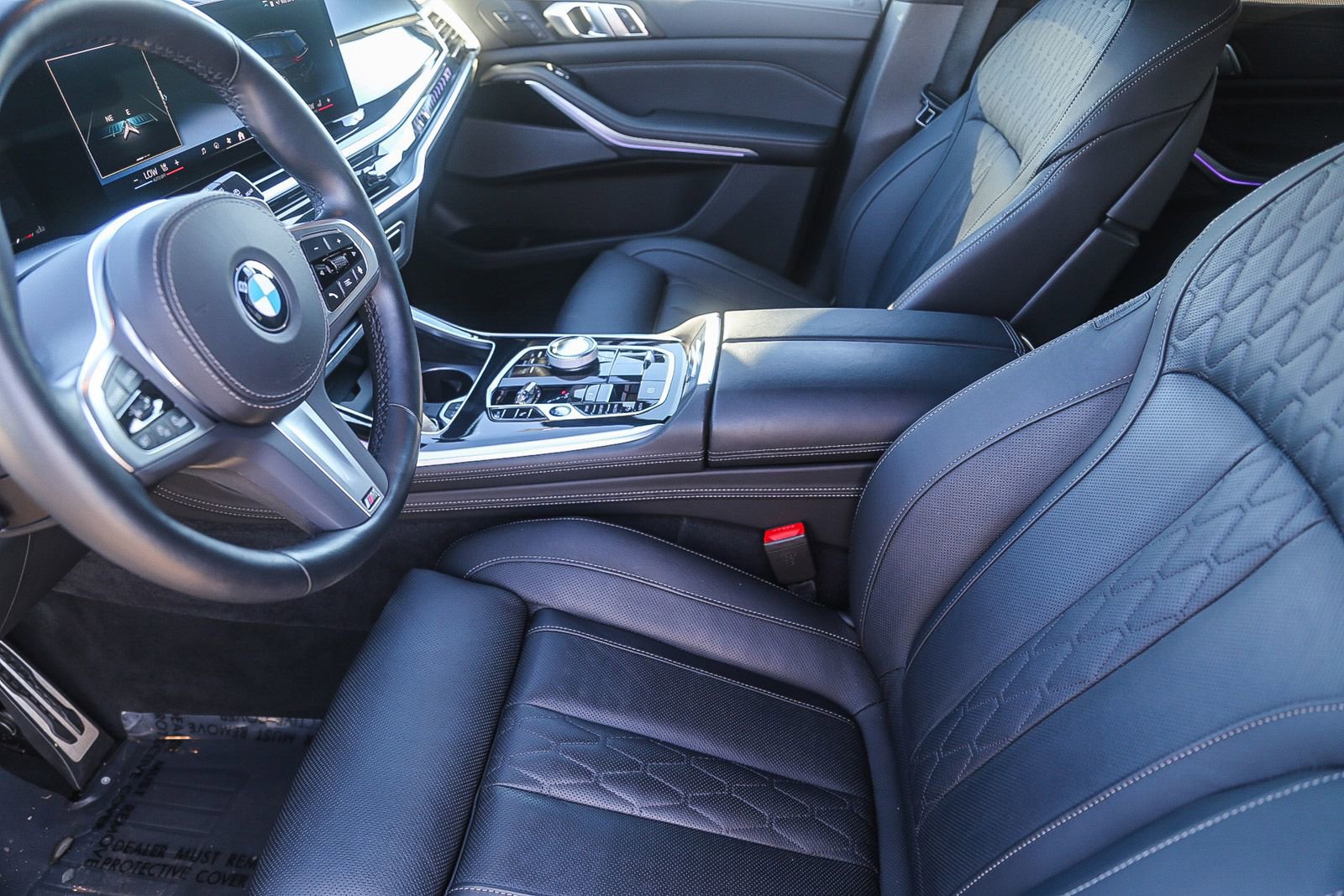 Used 2024 BMW X7 xDrive40i w/ Executive Package image 19