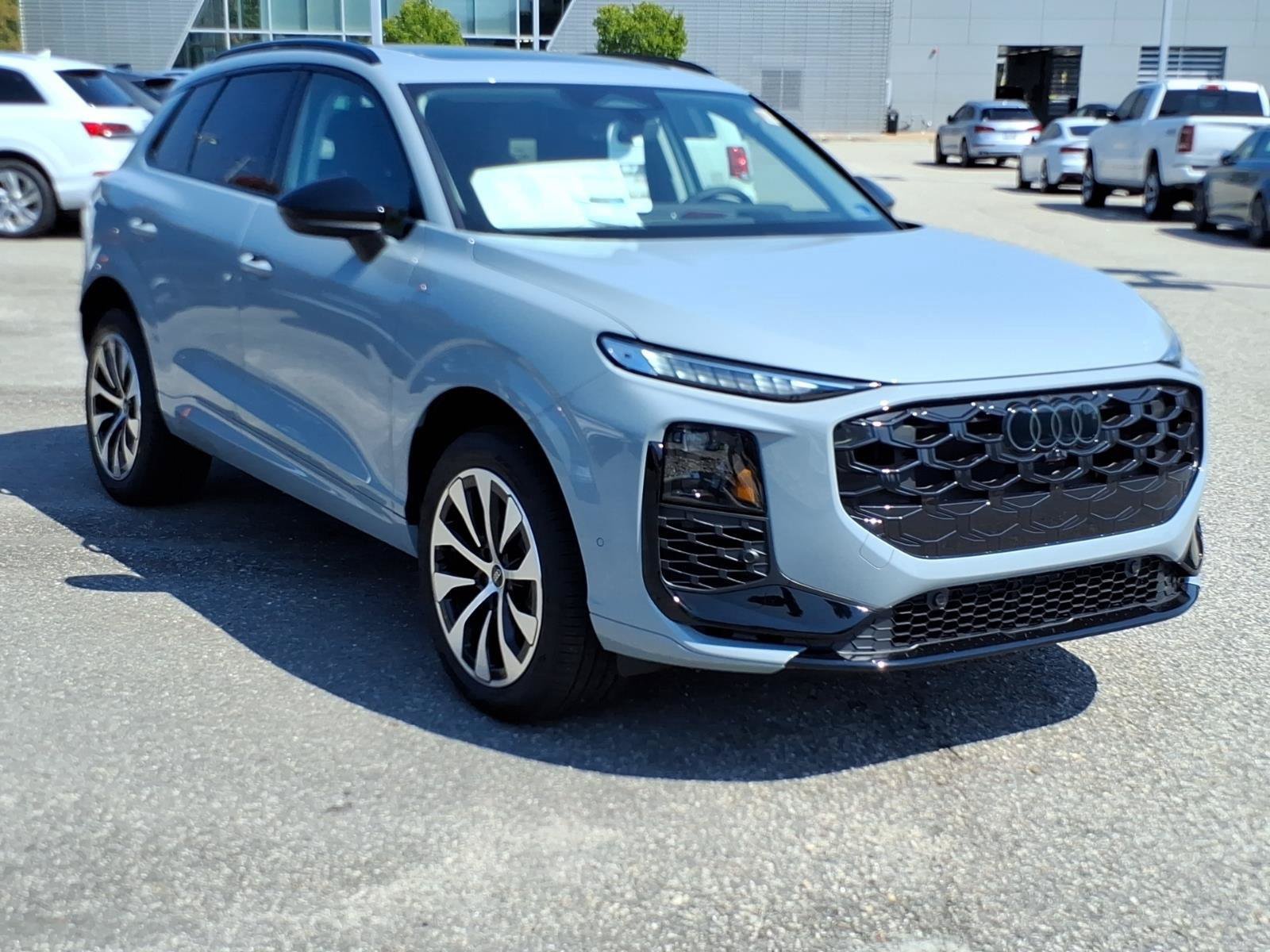 New 2026 Audi Q3 quattro 2.0T AWD/4WD image 5