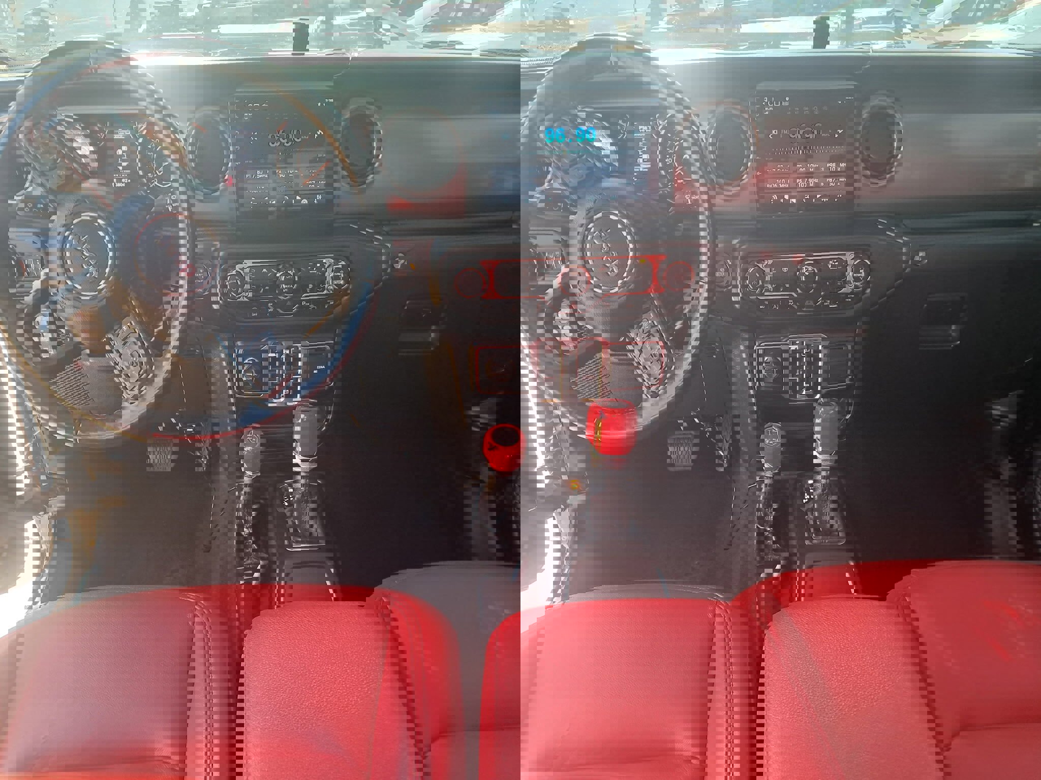 Used 2022 Jeep Gladiator Sport image 5